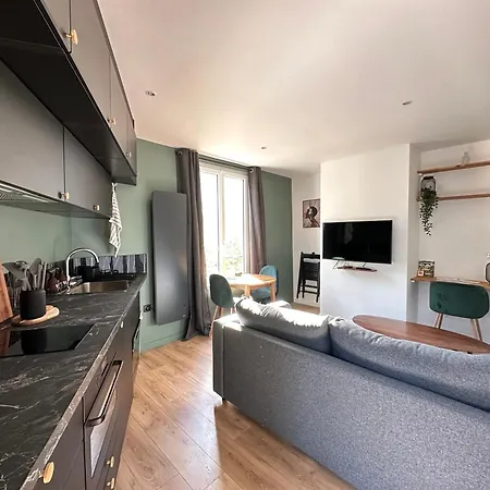 La Place D'henri, Centre Apartman